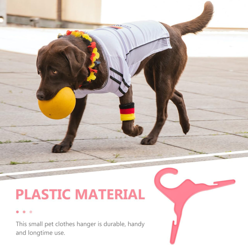 Pet clothes hanger