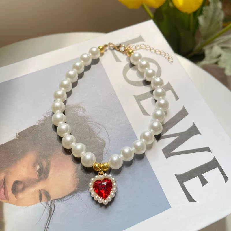 Pearl pet necklace with red heart pendant
